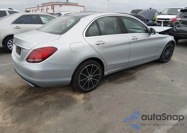 W1KWF8DB1MR647730: 44352334