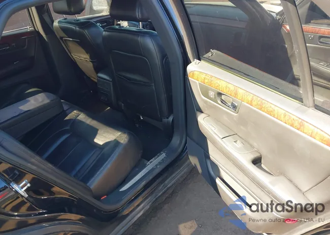 1G6KD57Y37U167593: 44352364