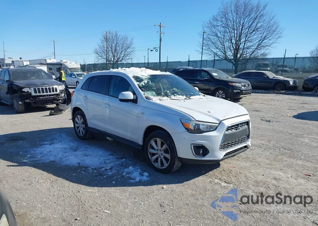 4A4AR3AW3FE043072: 44352433