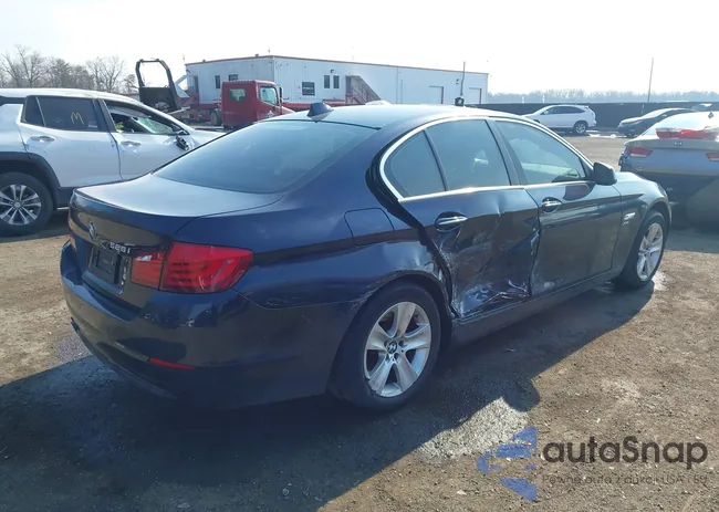 WBAXH5C51CDW07966: 44351562