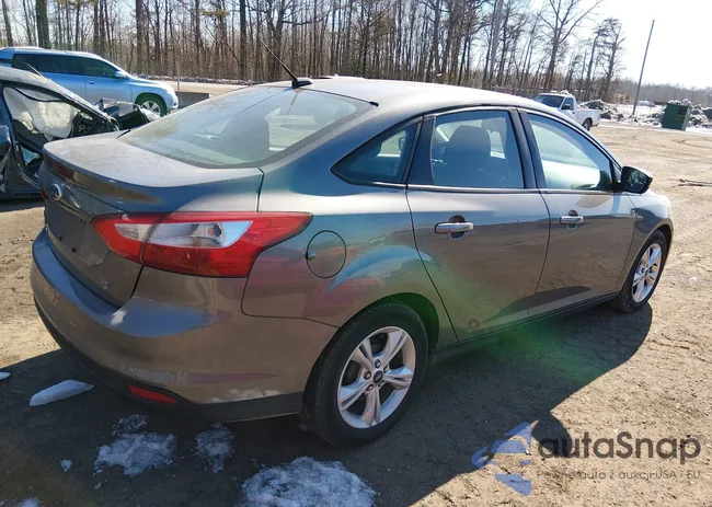 1FADP3F22DL369900: 44351619