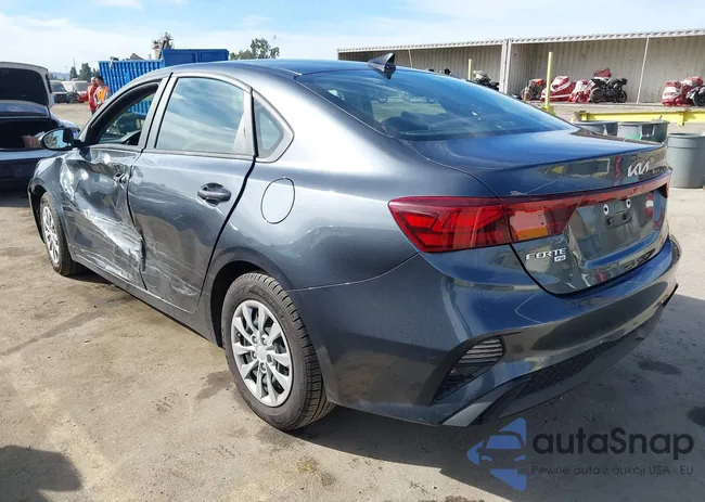 3KPF24AD3NE483902: 44351760