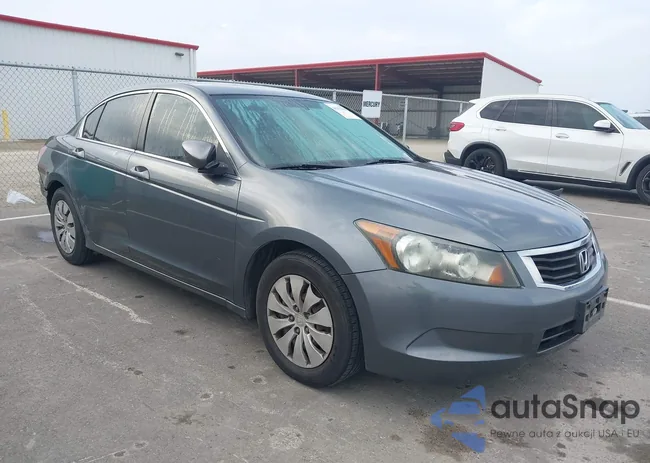 1HGCP26319A142002: 44351860