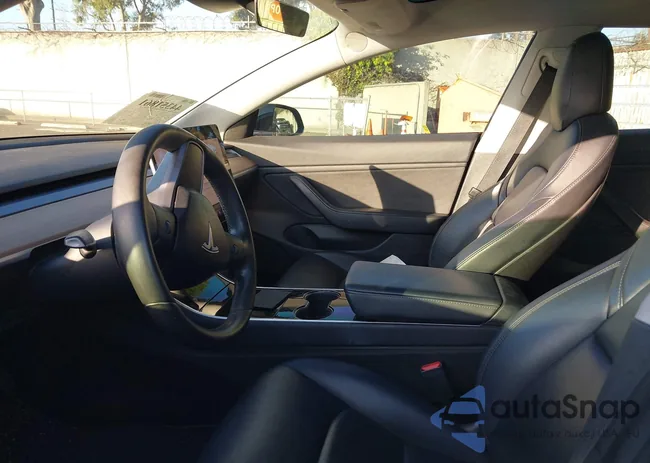 5YJ3E1EA5JF173442: 44351861