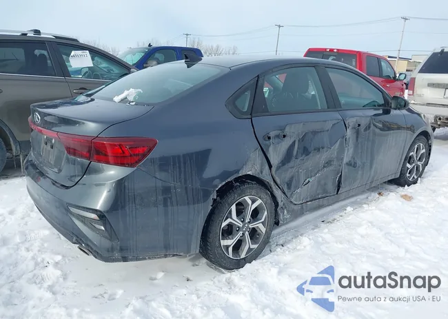 3KPF24AD2ME287657: 44351922