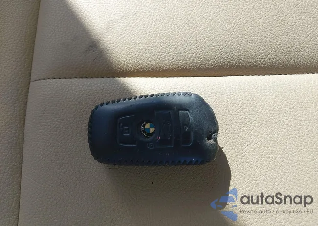 WBA3B1G50FNT03240: 44353025