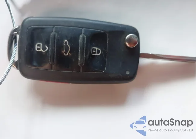 WVGAV7AX9DW527057: 44353032