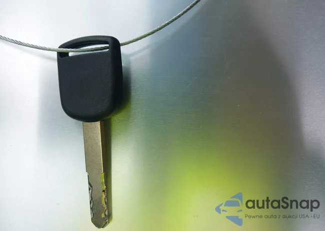 2HNYD28678H548302: 44353152