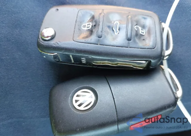 3VWD17AJXFM252534: 44352554