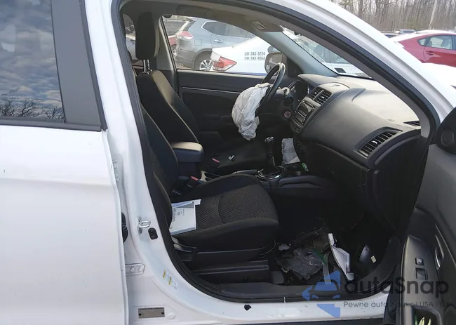 JA4AP3AU5GZ024863: 44352564