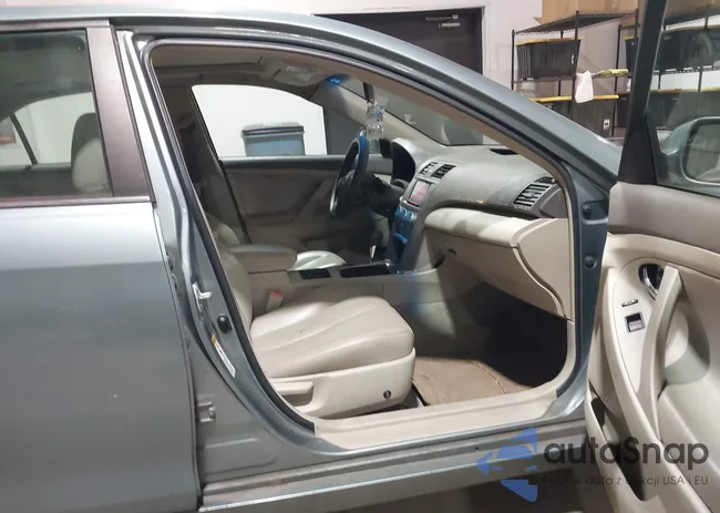 4T1BE46K28U759680: 44352761