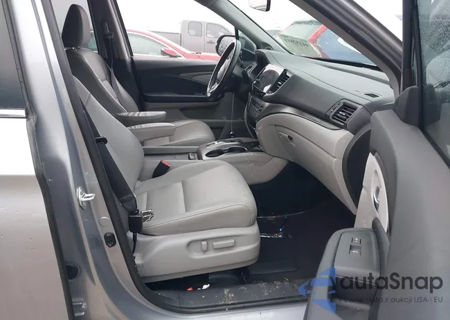 5FNYF5H21NB033327: 44352811