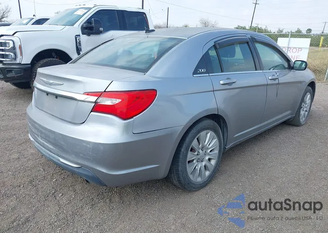 1C3CCBABXEN122167: 44352865