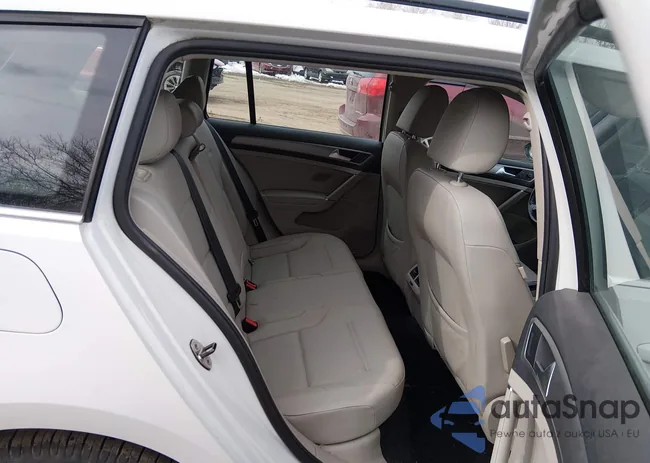 3VWCA7AU7FM518713: 44354029