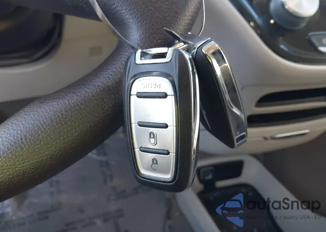 2C4RC1CGXMR577451: 44354083