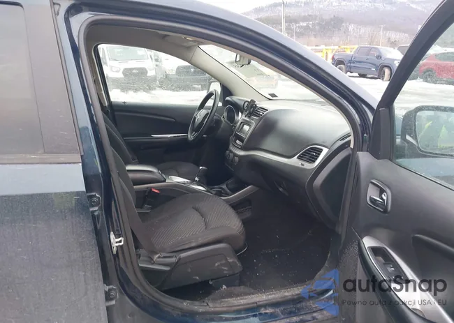 3C4PDCBG3FT752298: 44354245