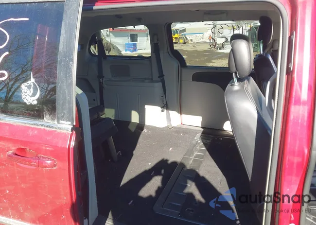 2C4RC1BG9ER332448: 44354256