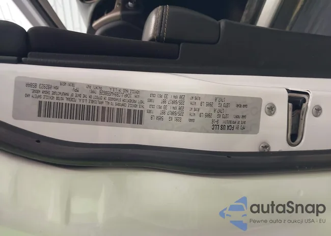 1C4PJLCB9HW558626: 44354493