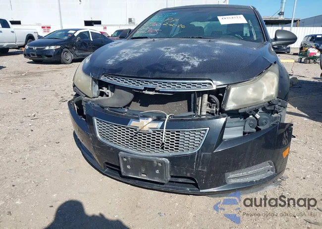 1G1PF5S98B7137681: 44354522