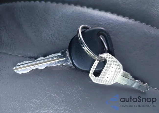 1GCWGFBA2E1183921: 44353564