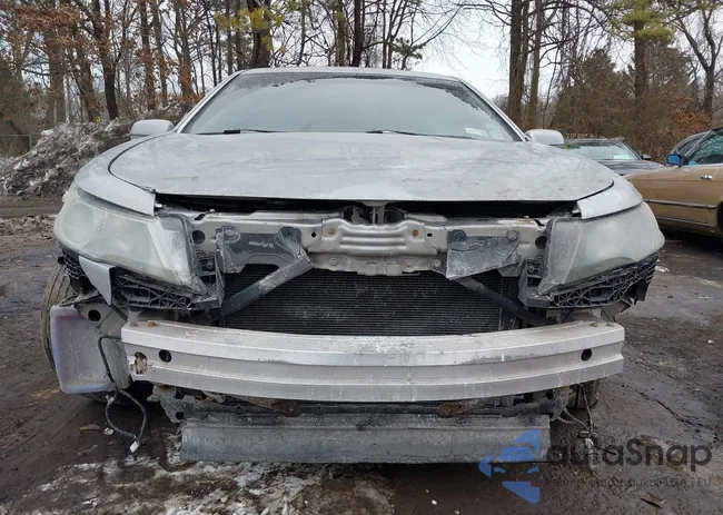 19UUA86219A024189: 44353579