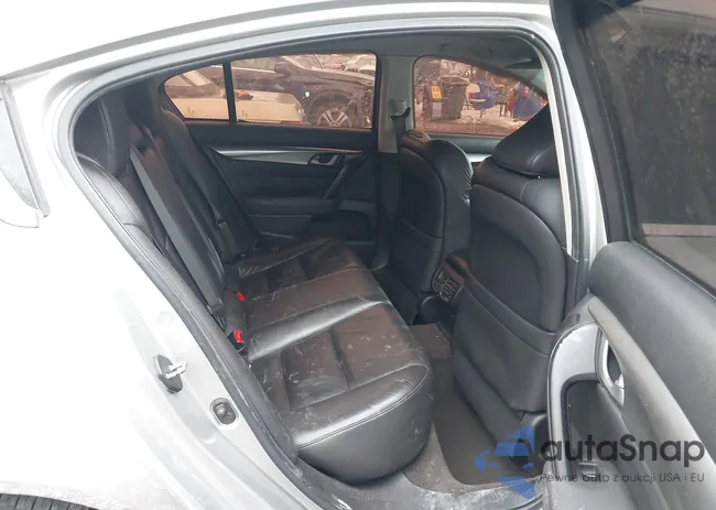 19UUA86219A024189: 44353579