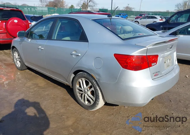 KNAFU4A25C5588200: 44353660