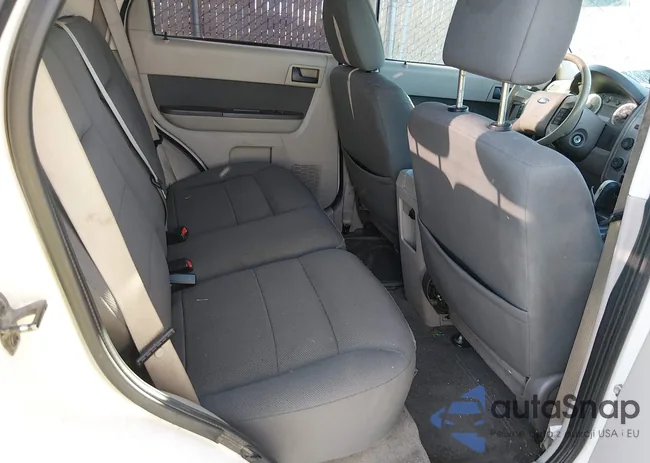 1FMCU49399KA89697: 44353669