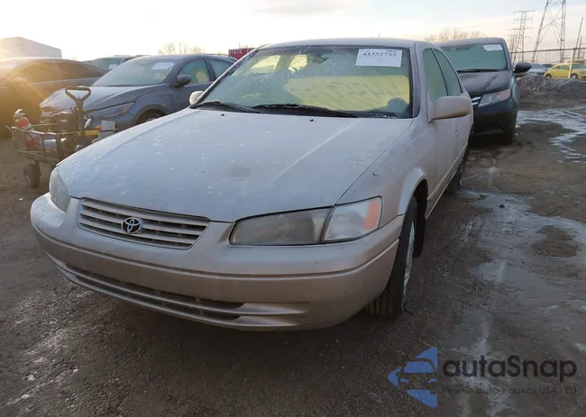 4T1BG22K8WU857016: 44353733