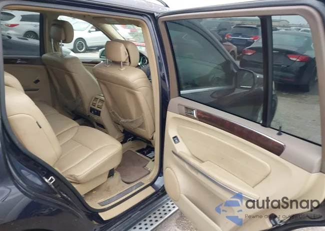 4JGBF7BE1AA615009: 44353913