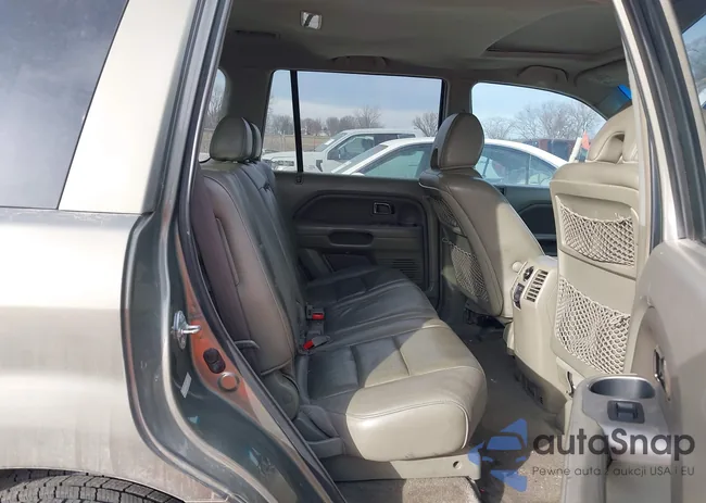 2HKYF18557H519419: 44354947