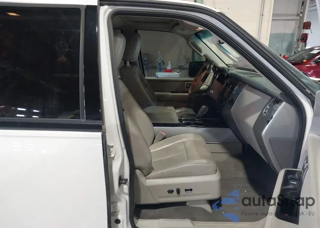 1FMJU2A56EEF50517: 44354996