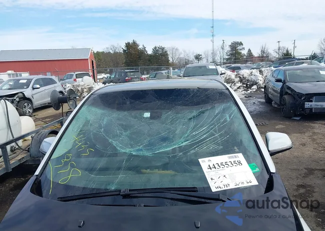 WBY1Z2C52FV286358: 44355358