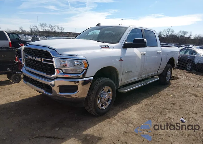 3C6UR5DL8NG235913: 44355359