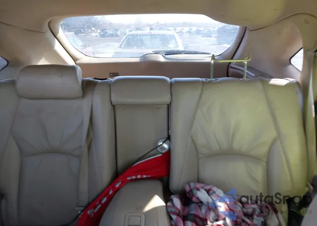 2T2HA31UX5C074540: 44355375