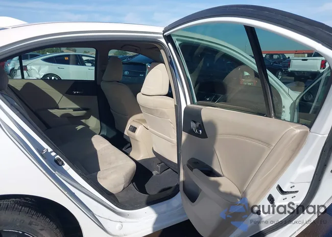 1HGCR6F37FA005367: 44355455