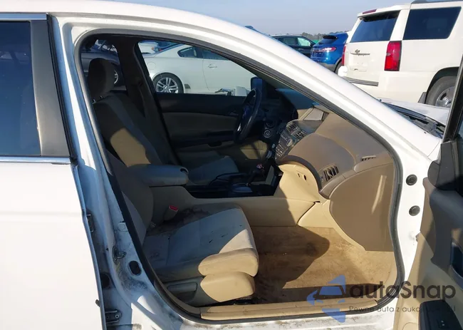 1HGCP2F39AA011954: 44354579