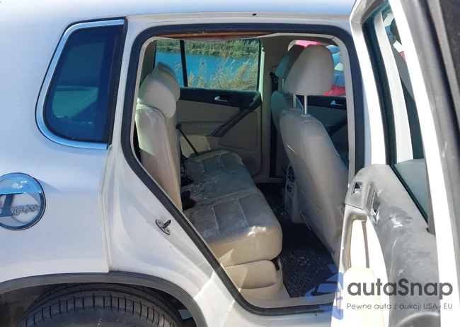 WVGAV7AX1AW001114: 44354615