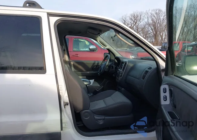 1FMYU93184KA72392: 44354645