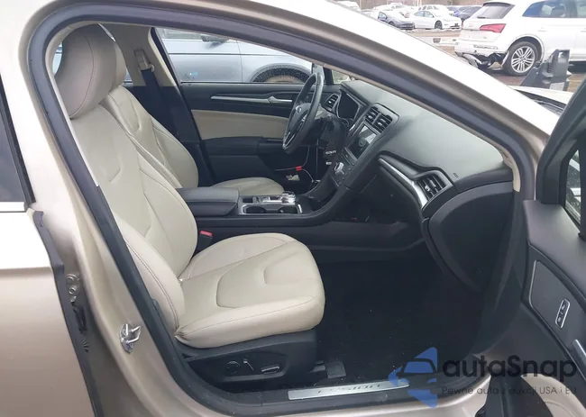 3FA6P0K94HR173975: 44354729