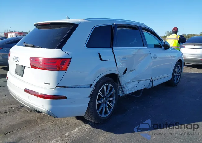 WA1LHAF75KD045084: 44354743