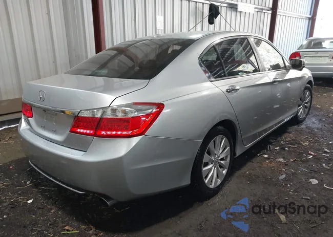 1HGCR2F86DA121404: 44354896