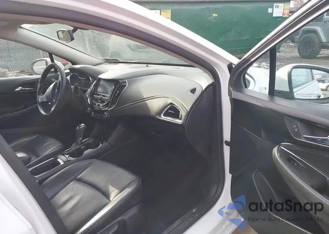 1G1BF5SM5H7196923: 44356019