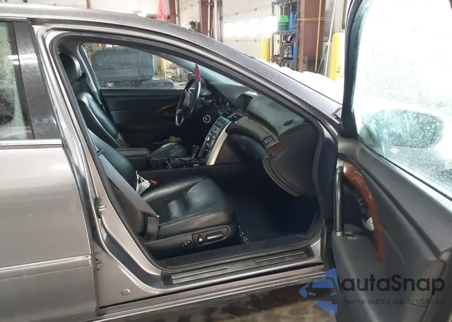 JH4KB16628C001387: 44356024