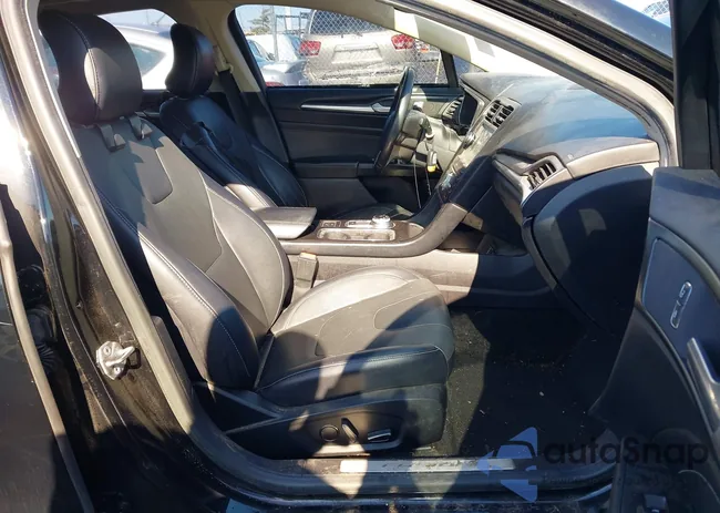 3FA6P0RUXJR248596: 44356167