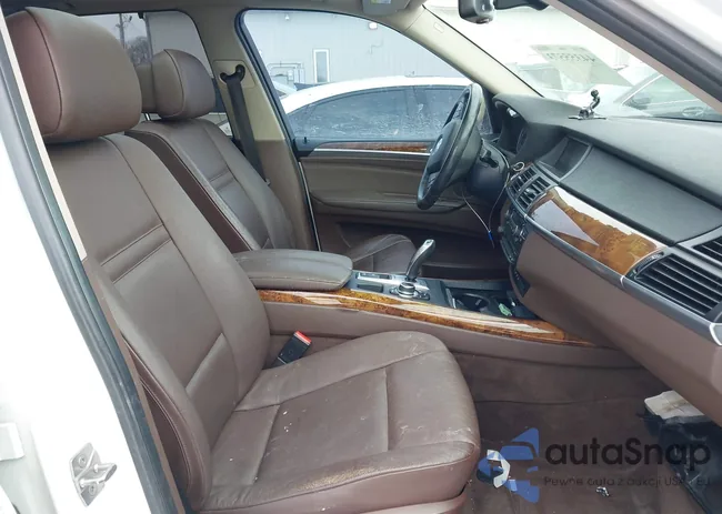 5UXFE4C56AL379711: 44355573