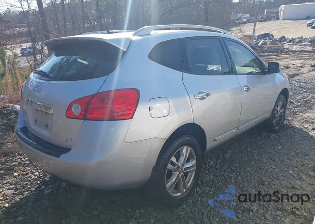 JN8AS5MT9CW606032: 44355626