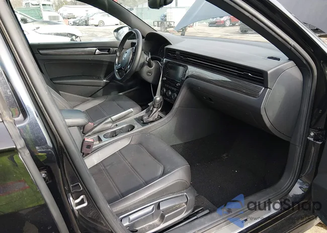 1VWMA7A33NC003624: 44355719