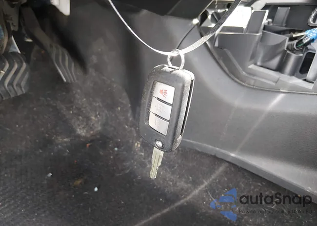 JN8AT2MT7GW021144: 44355738