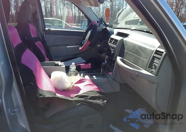 1J8GN58K08W217505: 44355772